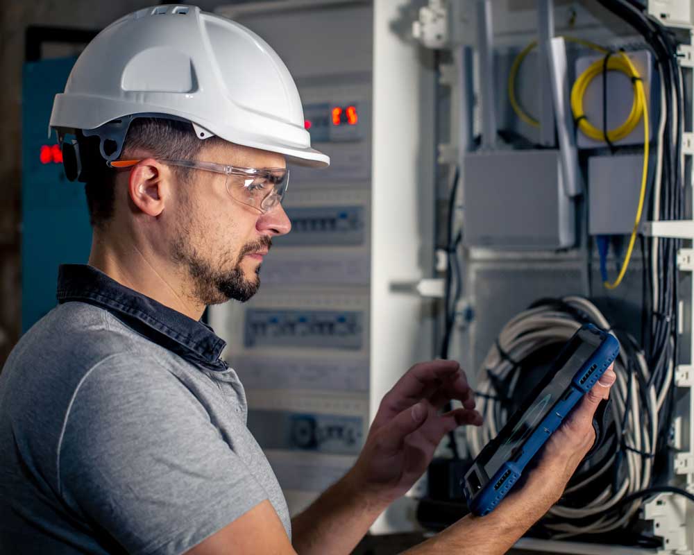 Delo dežurnega električarja